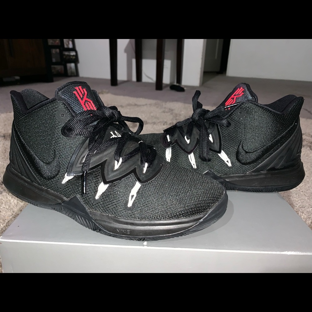 A pair of Kylie 5’s